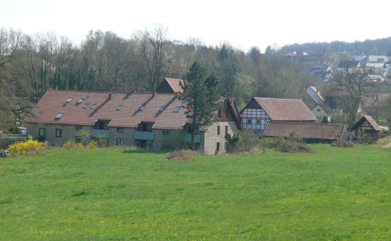 E. Und E. Walter Apartment *